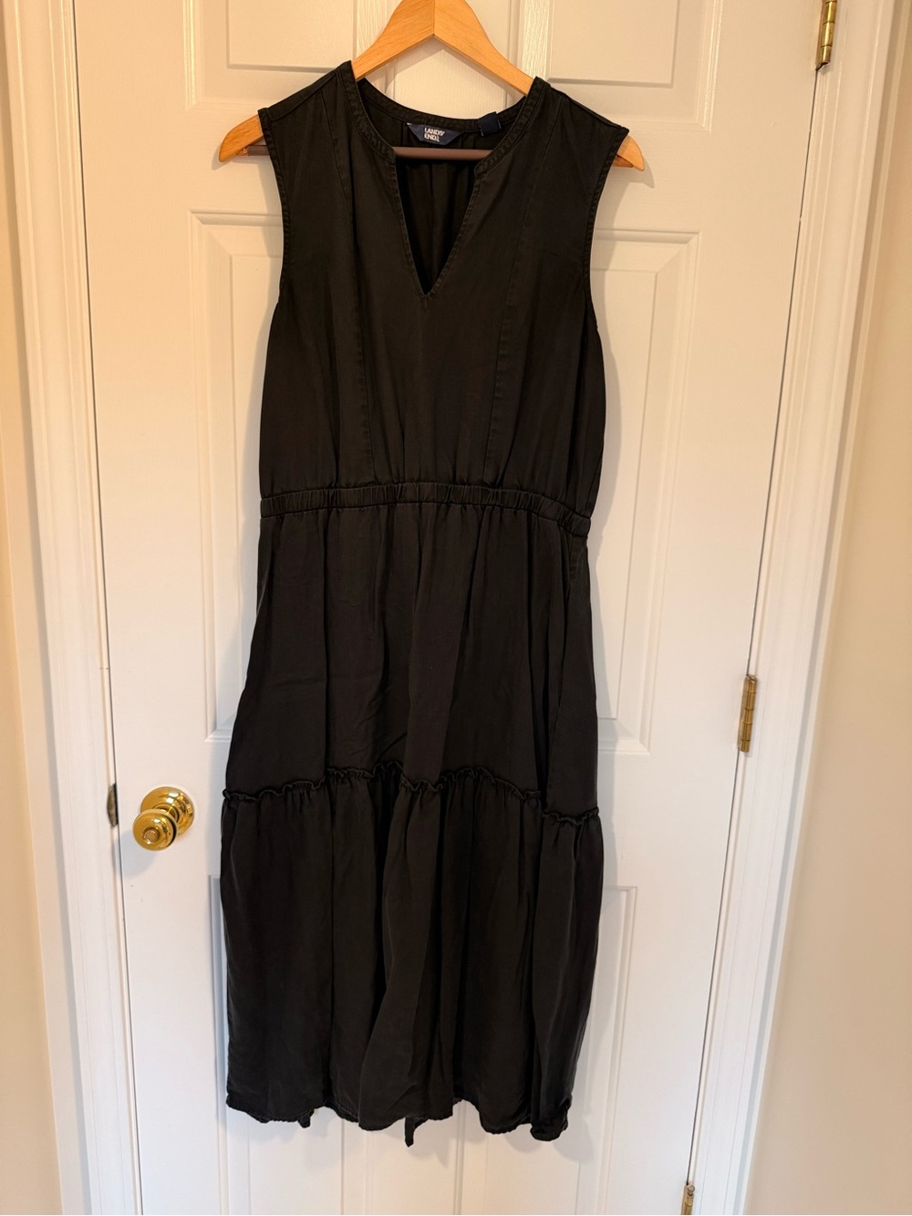 Lands' End Black Sleeveless Tiered Midi Dress